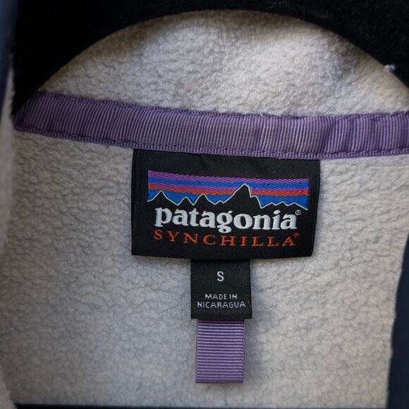 Patagonia Gray Lightweight Synchilla Snap-T Fleece Pullover, size S - Picture 3 of 7